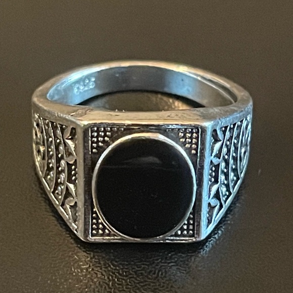 Jewelry - Vintage black obsidian S925 silver ring